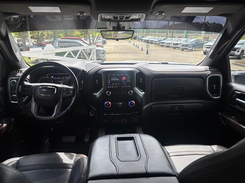 GMC Sierra 2500HD Denali Crew Cab 4WD SB 2022
