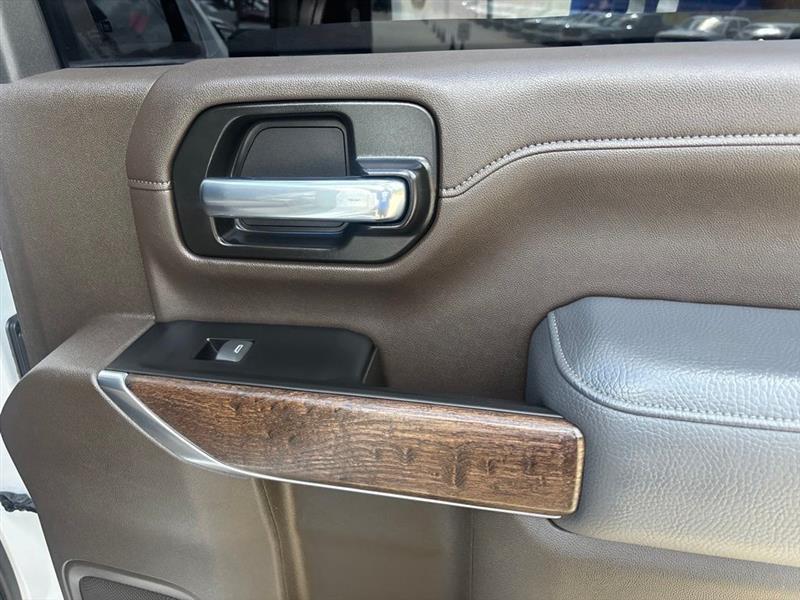 GMC Sierra 2500HD Denali Crew Cab 4WD SB 2022