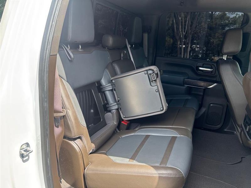 GMC Sierra 2500HD Denali Crew Cab 4WD SB 2022