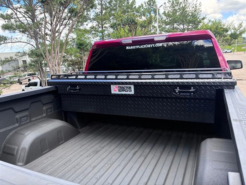 Chevrolet Silverado 1500 High Country Crew Cab 4WD 2024