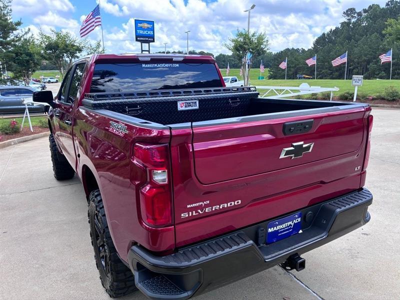 Chevrolet Silverado 1500 High Country Crew Cab 4WD 2024