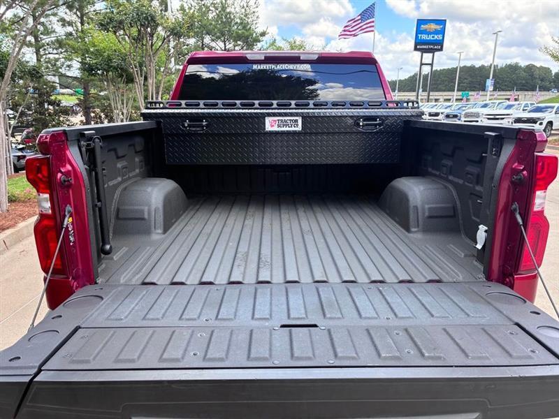 Chevrolet Silverado 1500 High Country Crew Cab 4WD 2024