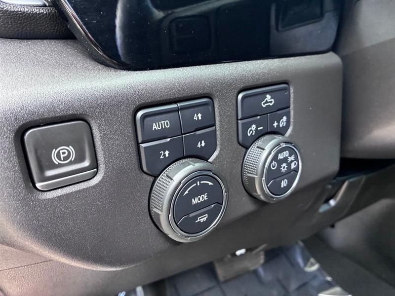 Chevrolet Silverado 1500 High Country Crew Cab 4WD 2024