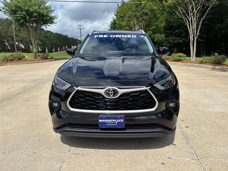 Toyota Highlander XLE FWD V6 2022