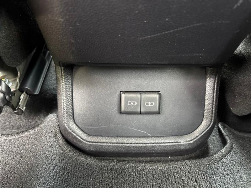 Toyota Highlander XLE FWD V6 2022