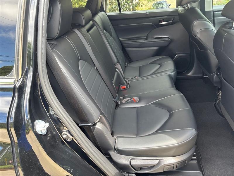 Toyota Highlander XLE FWD V6 2022