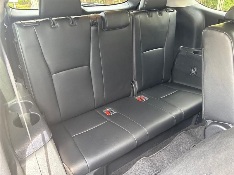 Toyota Highlander XLE FWD V6 2022