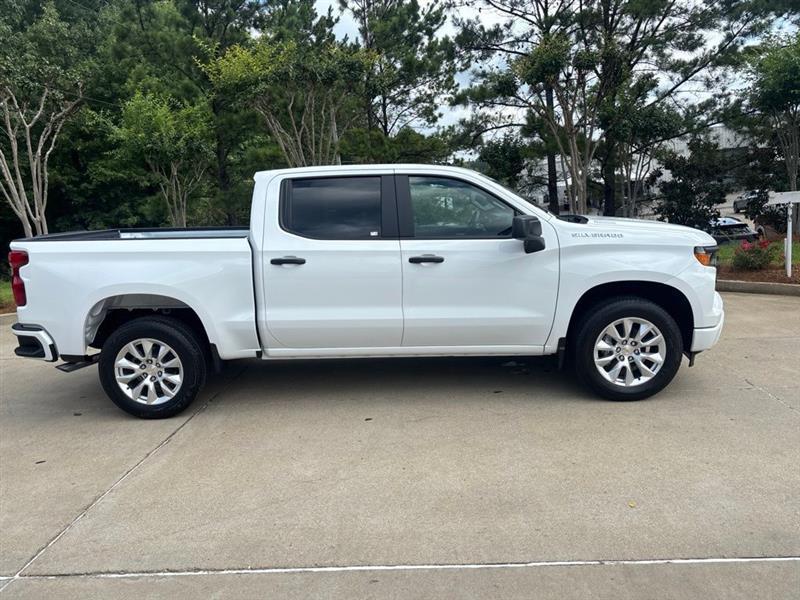 Chevrolet Silverado 1500 Custom Crew Cab 2WD 2026