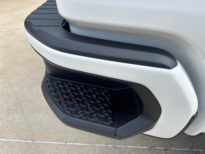 Chevrolet Silverado 1500 Custom Crew Cab 2WD 2026