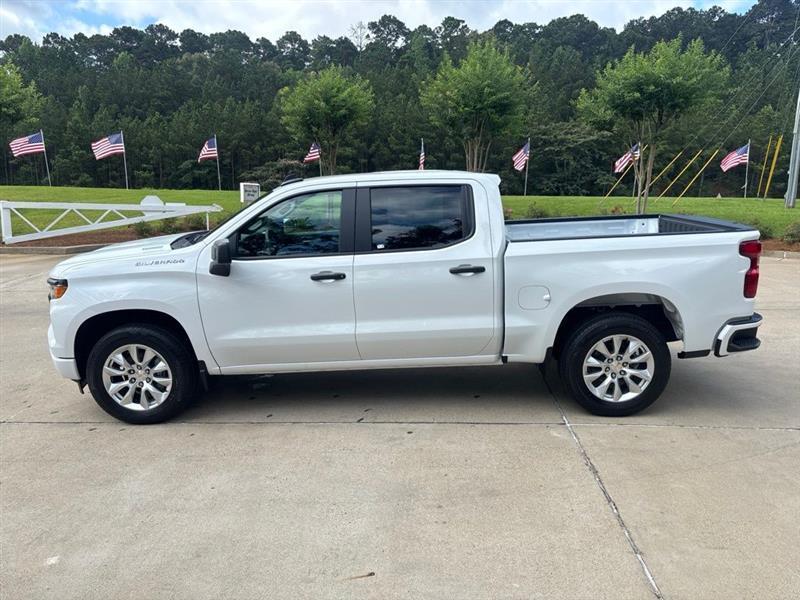 Chevrolet Silverado 1500 Custom Crew Cab 2WD 2026