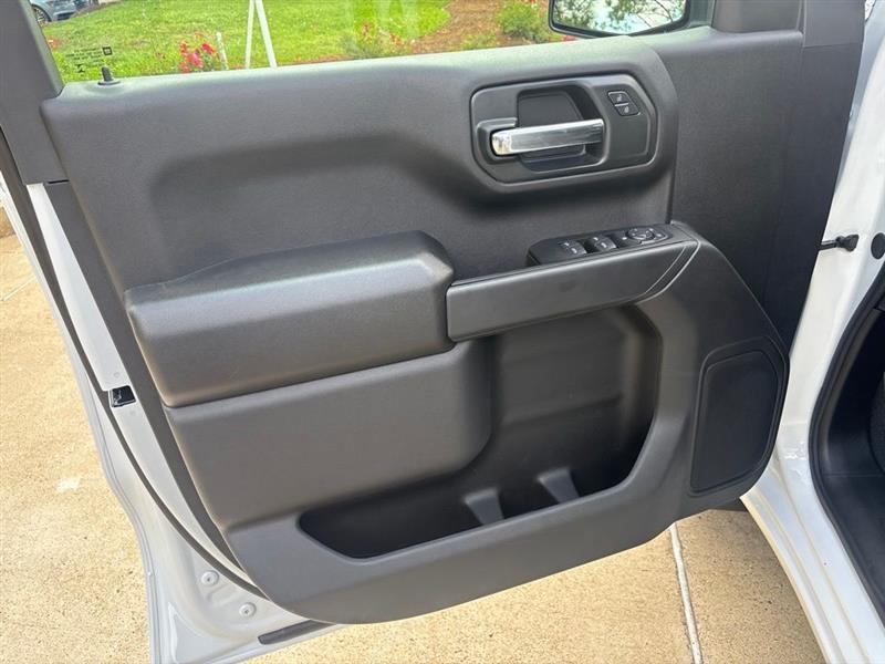 Chevrolet Silverado 1500 Custom Crew Cab 2WD 2026
