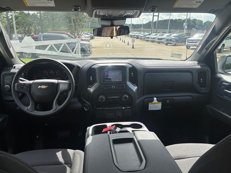 Chevrolet Silverado 1500 Custom Crew Cab 2WD 2026