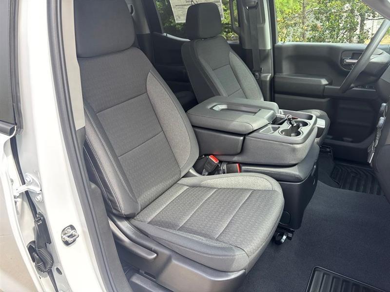 Chevrolet Silverado 1500 Custom Crew Cab 2WD 2026