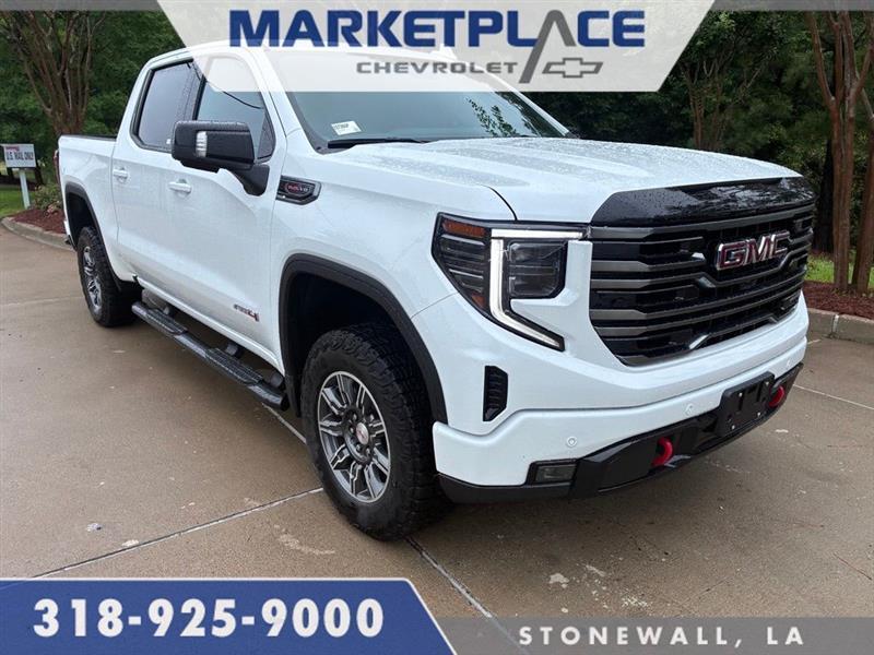 GMC Sierra 1500 AT4 Crew Cab 4WD 2025