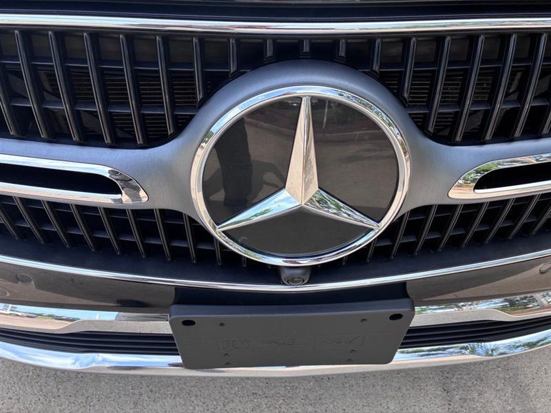 Mercedes-Benz GLC-Class GLC300 2024