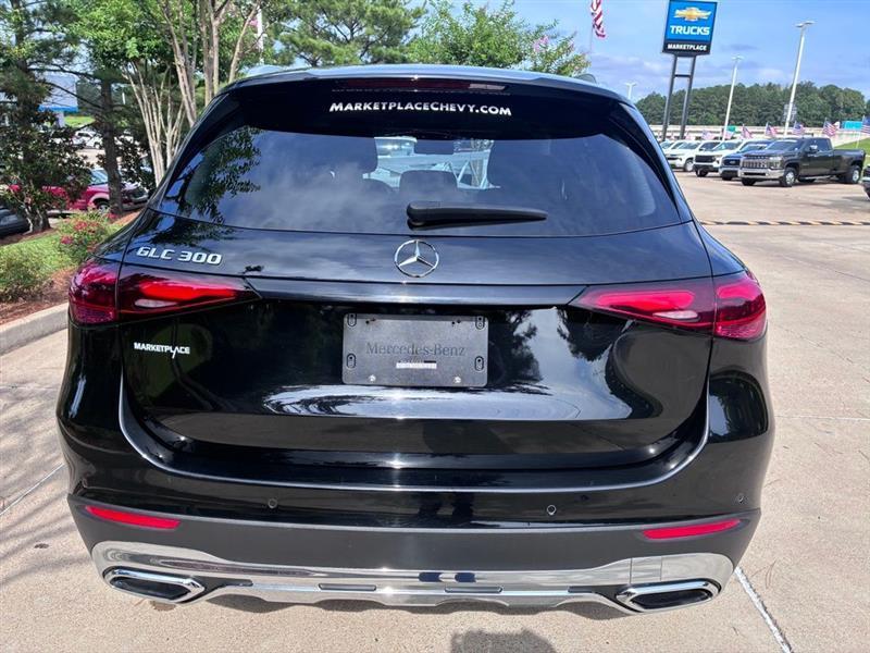 Mercedes-Benz GLC-Class GLC300 2024