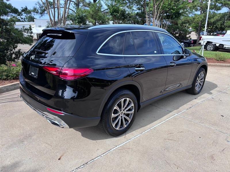 Mercedes-Benz GLC-Class GLC300 2024