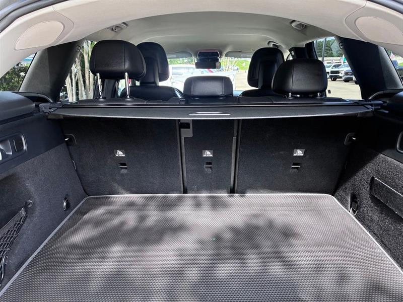 Mercedes-Benz GLC-Class GLC300 2024