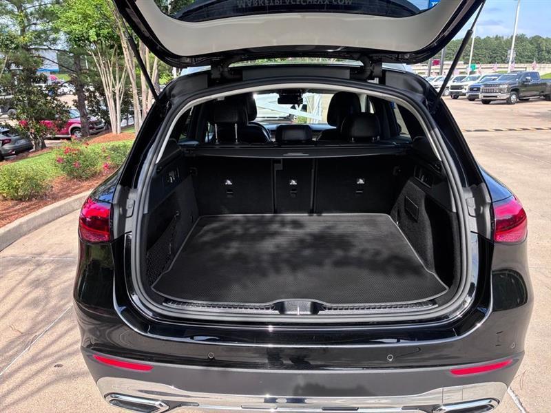 Mercedes-Benz GLC-Class GLC300 2024