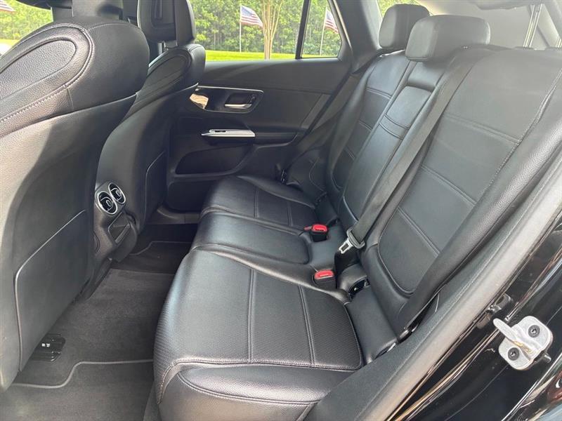 Mercedes-Benz GLC-Class GLC300 2024