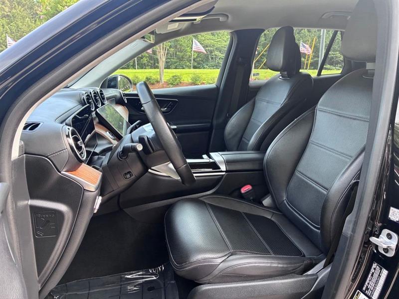 Mercedes-Benz GLC-Class GLC300 2024