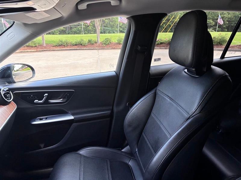 Mercedes-Benz GLC-Class GLC300 2024