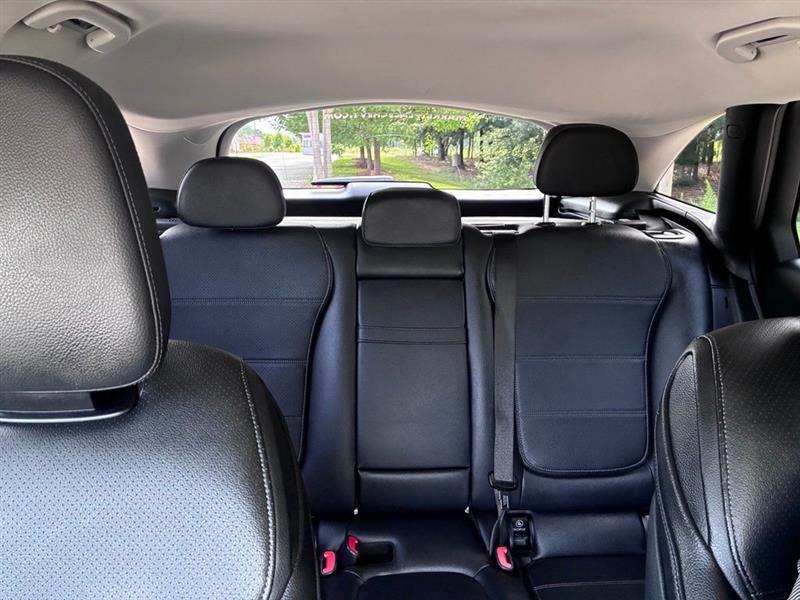 Mercedes-Benz GLC-Class GLC300 2024