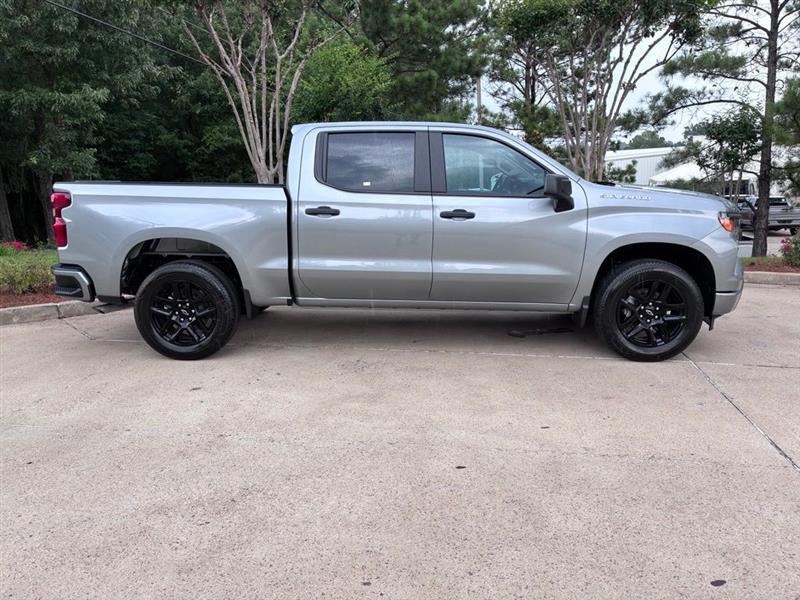 Chevrolet Silverado 1500 Custom Crew Cab 2WD 2026