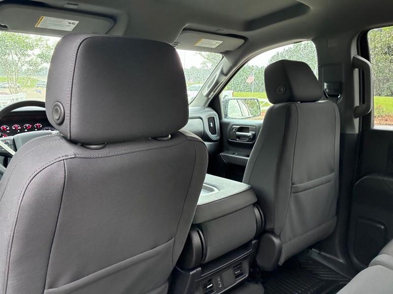 Chevrolet Silverado 1500 Custom Crew Cab 2WD 2026