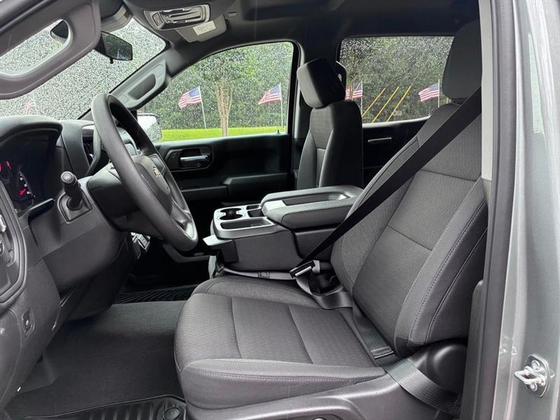 Chevrolet Silverado 1500 Custom Crew Cab 2WD 2026
