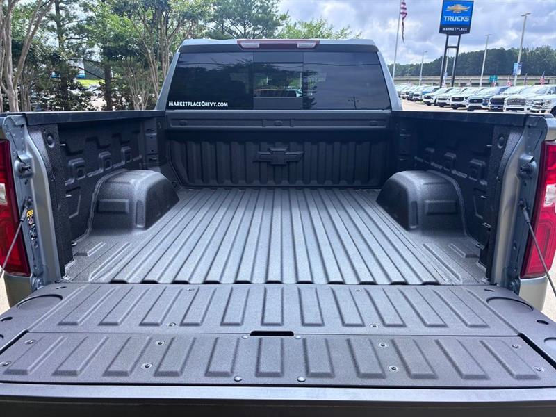 Chevrolet Silverado 1500 Trail Boss LT Crew Cab 4WD 2026