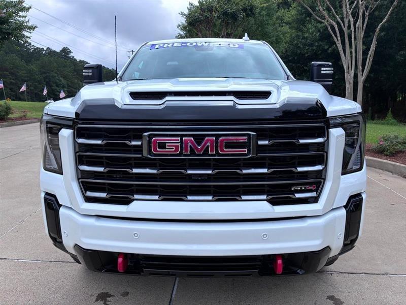 GMC Sierra 2500HD AT4 Crew Cab 4WD 2025