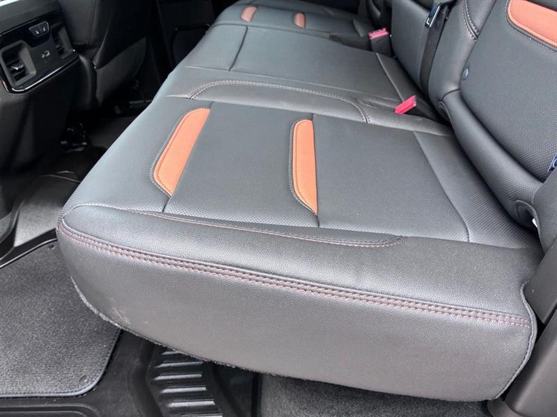 GMC Sierra 2500HD AT4 Crew Cab 4WD 2025