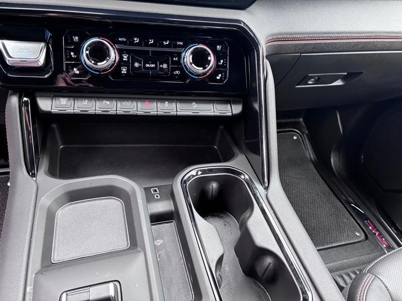 GMC Sierra 2500HD AT4 Crew Cab 4WD 2025