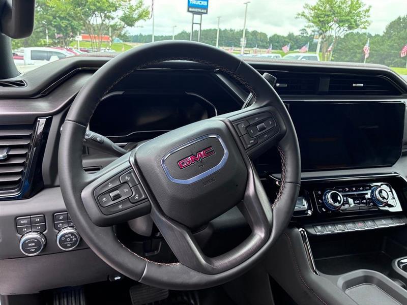 GMC Sierra 2500HD AT4 Crew Cab 4WD 2025