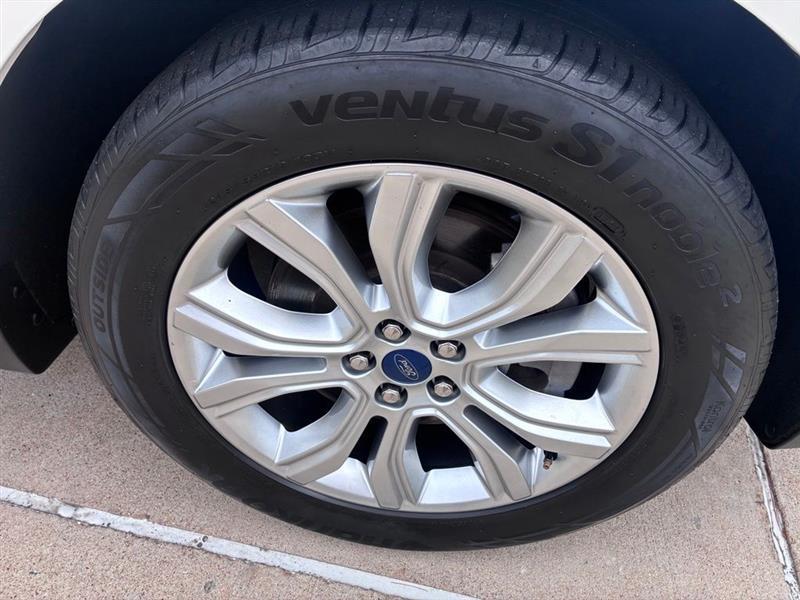 Ford Edge Titanium 2021