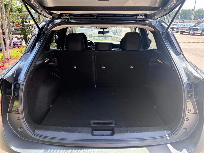 Nissan Kicks SV 2025