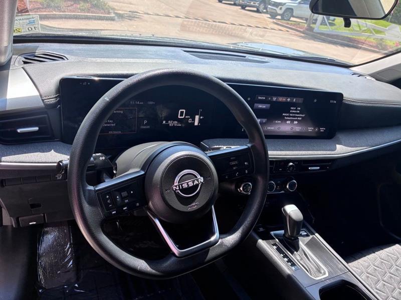 Nissan Kicks SV 2025
