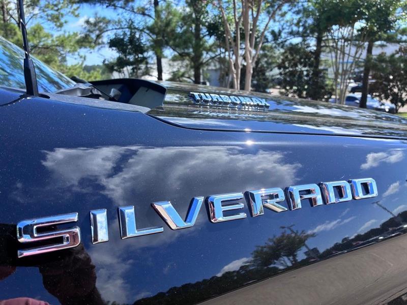 Chevrolet Silverado 1500 Custom Crew Cab 2WD 2026