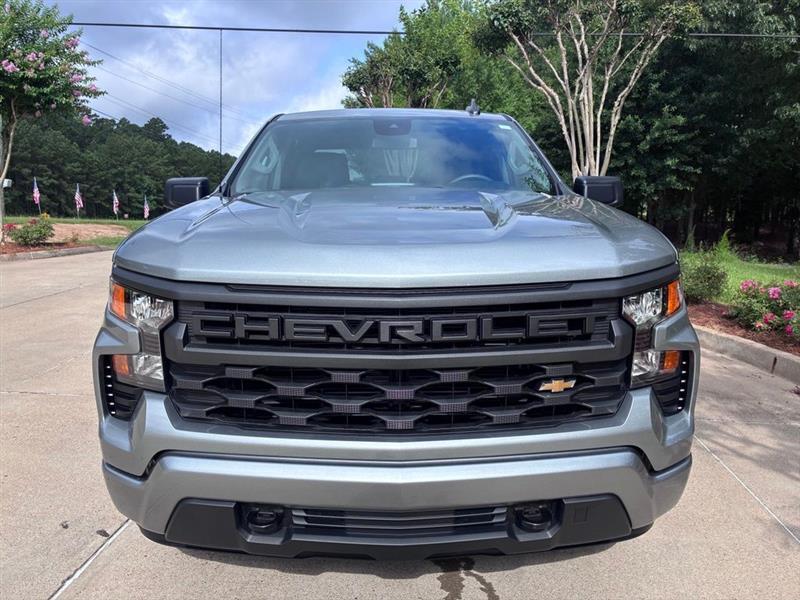 Chevrolet Silverado 1500 Custom Crew Cab 2WD 2026