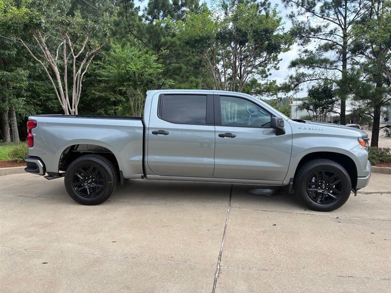 Chevrolet Silverado 1500 Custom Crew Cab 2WD 2026