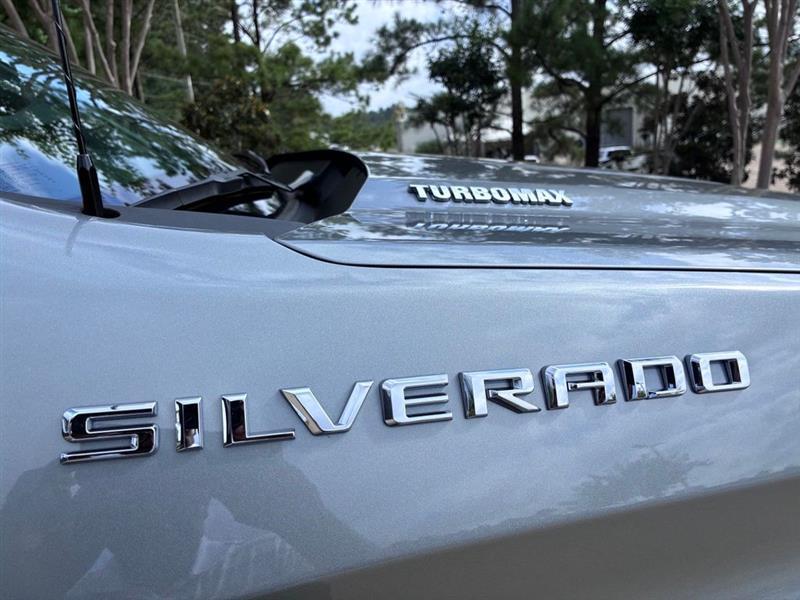 Chevrolet Silverado 1500 Custom Crew Cab 2WD 2026