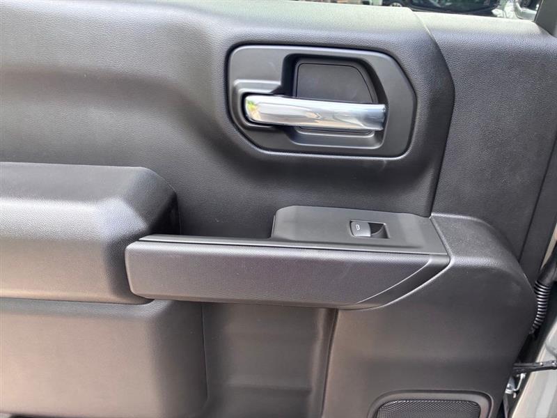 Chevrolet Silverado 1500 Custom Crew Cab 2WD 2026