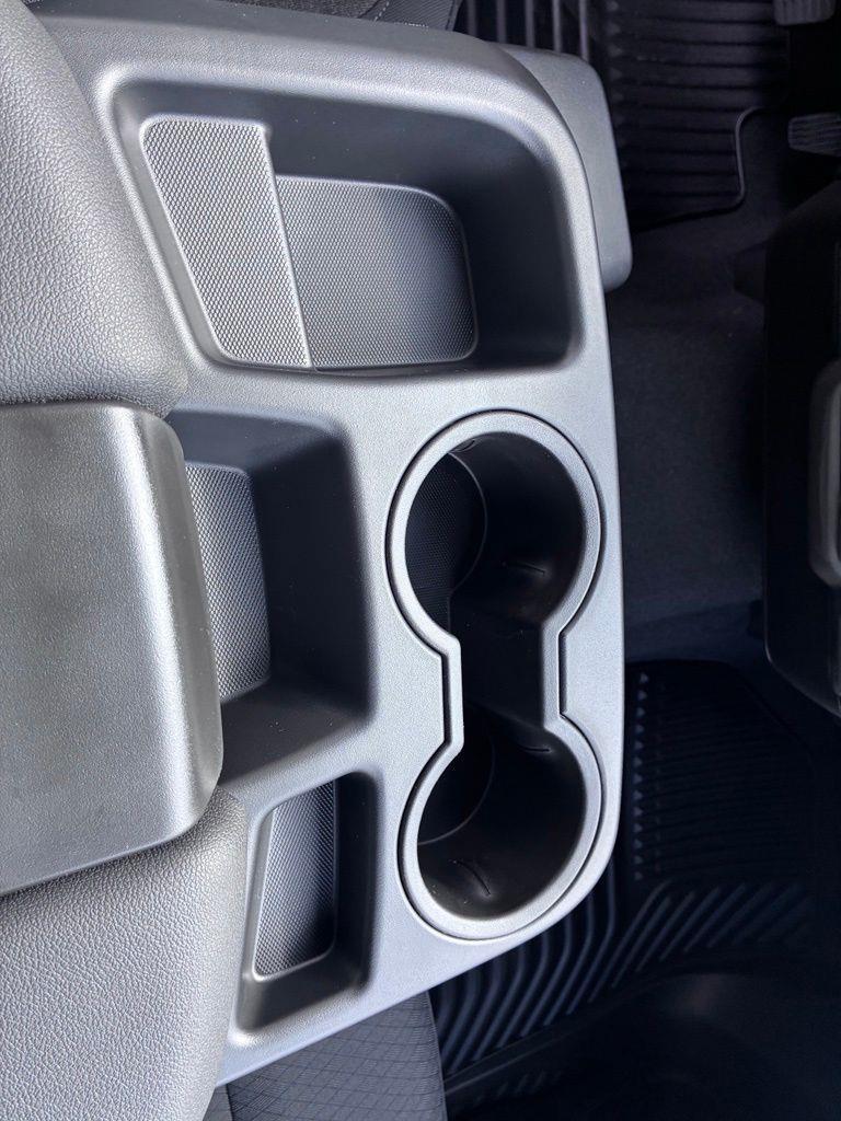 Chevrolet Silverado 1500 Custom Crew Cab 2WD 2026