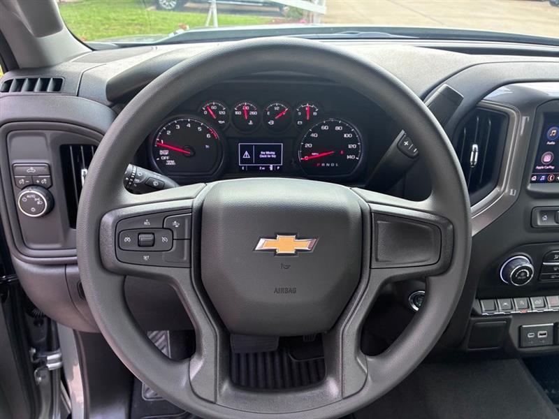 Chevrolet Silverado 1500 Custom Crew Cab 2WD 2026