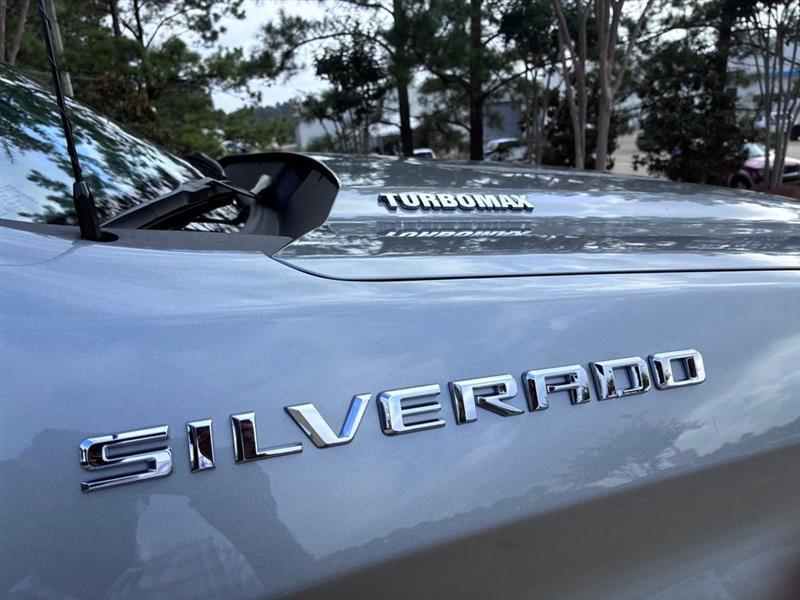 Chevrolet Silverado 1500 LT Crew Cab 2WD 2026