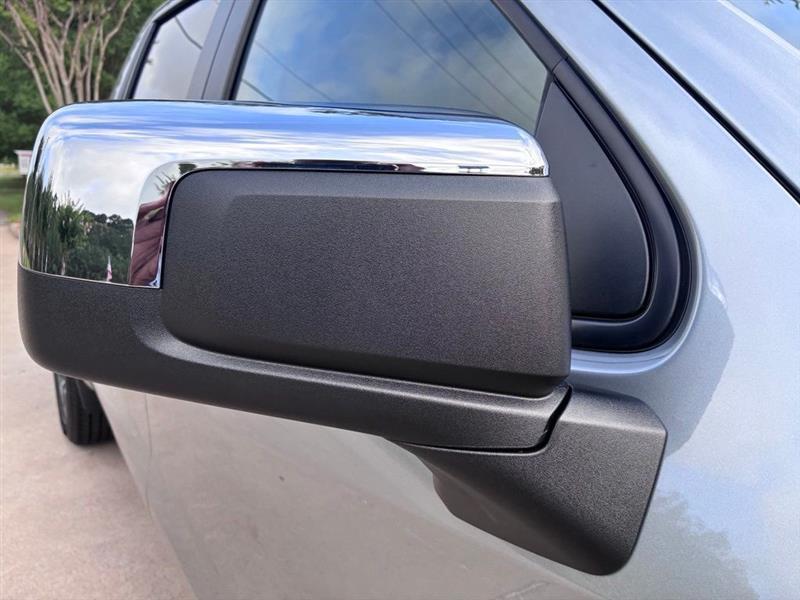 Chevrolet Silverado 1500 LT Crew Cab 2WD 2026