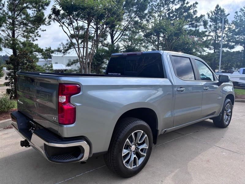 Chevrolet Silverado 1500 LT Crew Cab 2WD 2026