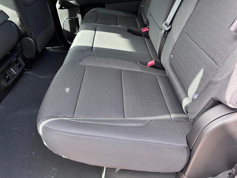 Chevrolet Silverado 1500 LT Crew Cab 2WD 2026