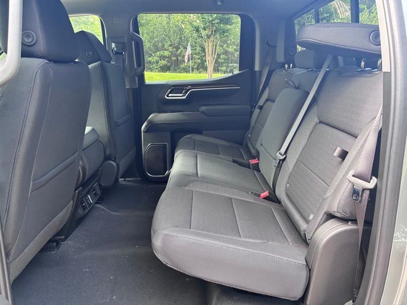 Chevrolet Silverado 1500 LT Crew Cab 2WD 2026